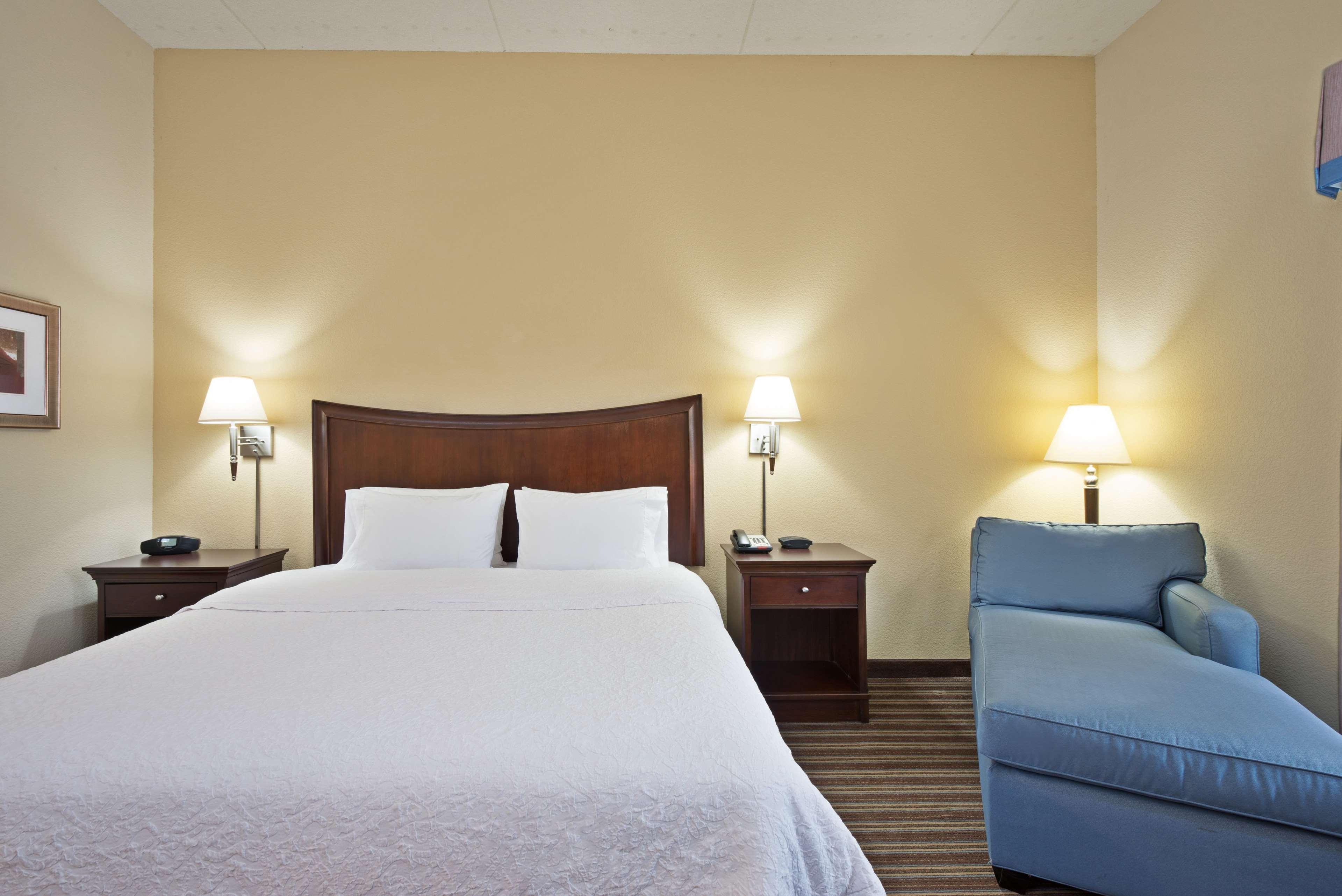 Hampton Inn Gainesville-Haymarket Exterior photo