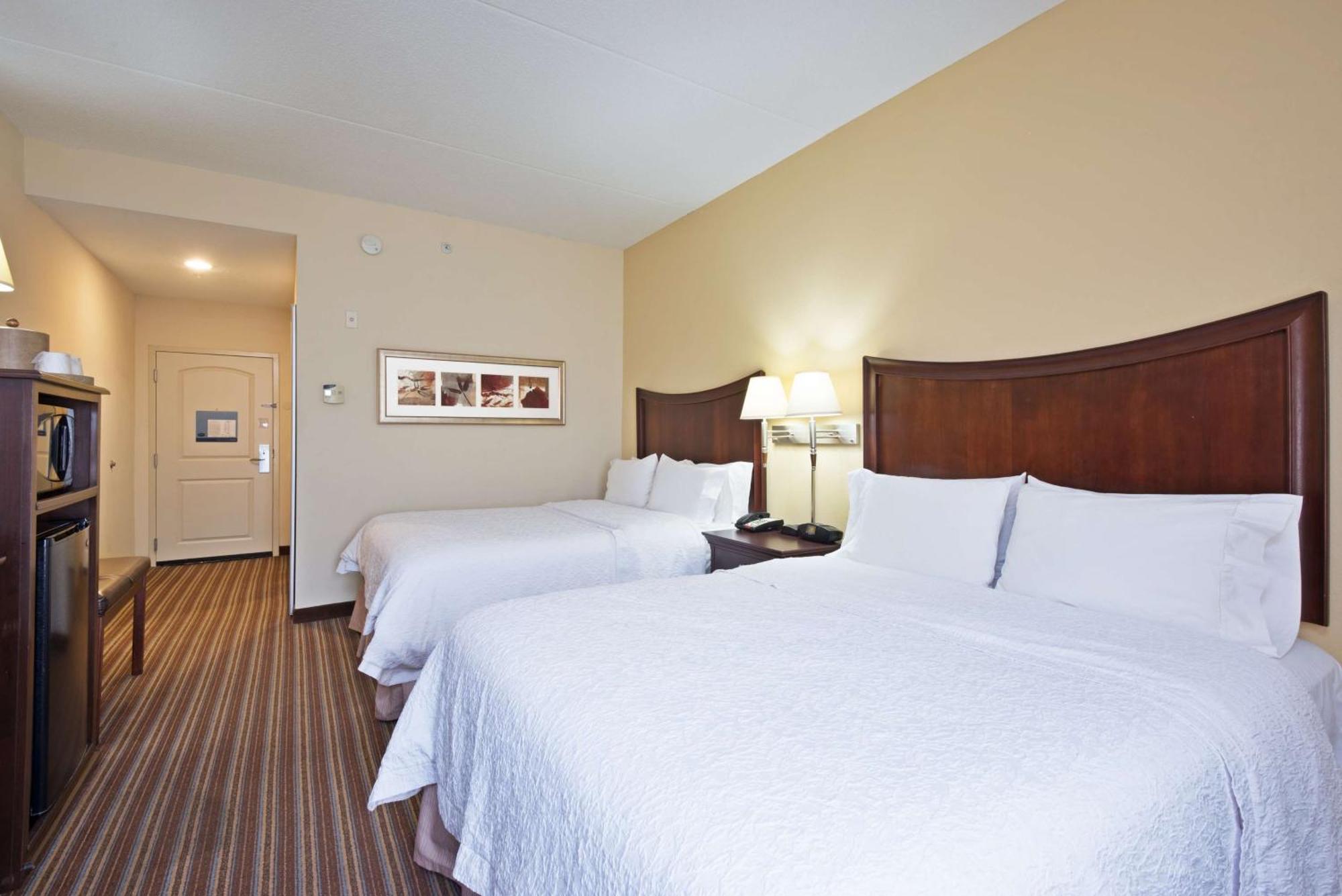 Hampton Inn Gainesville-Haymarket Exterior photo
