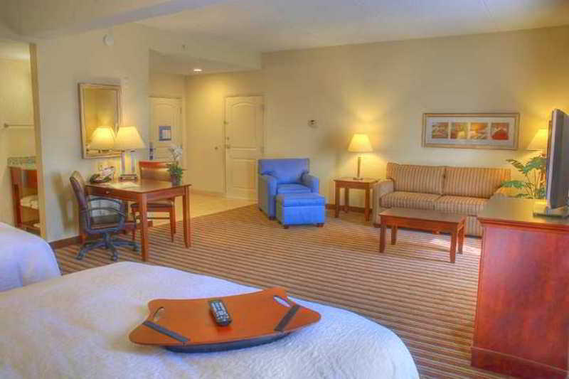 Hampton Inn Gainesville-Haymarket Room photo