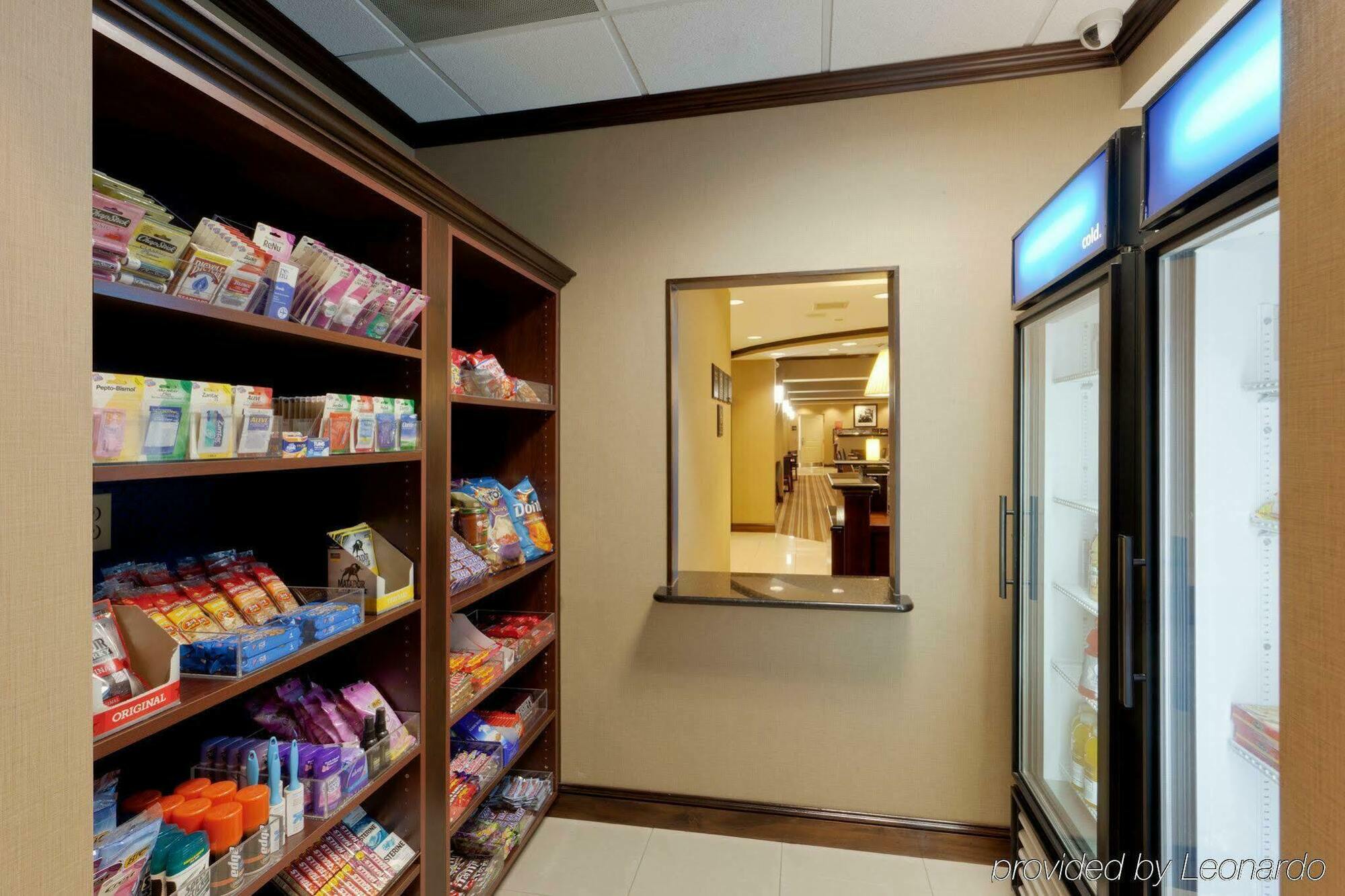 Hampton Inn Gainesville-Haymarket Exterior photo